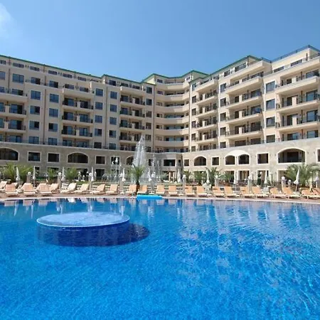 Apartment Beachfront Bliss-1br Sea View Flat In Golden Sands By Flat Mаnаger Varna