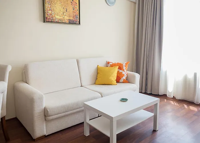 Beachfront Bliss-1br Sea View Flat In Golden Sands By Flat Mаnаger Lägenhet *