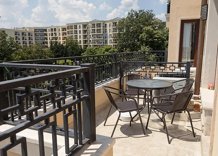 Lägenhet Beachfront Bliss-1br Sea View Flat In Golden Sands By Flat Mаnаger