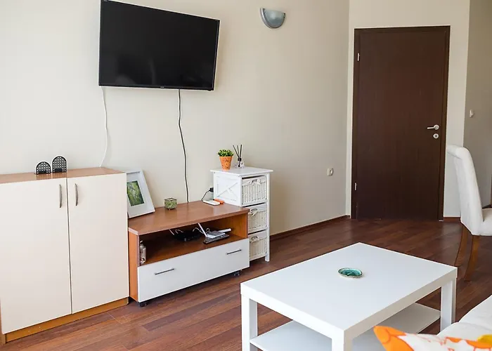 Lägenhet Beachfront Bliss-1br Sea View Flat In Golden Sands By Flat Mаnаger